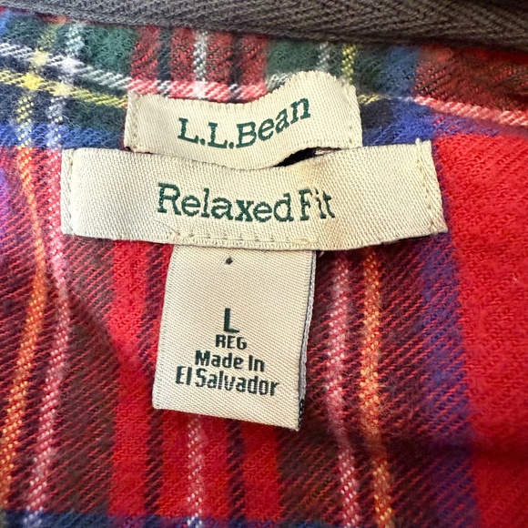 LL Bean Scotch Plaid Flannel Shirt Relaxed Fit Hoodie Womens Large Red Shacket - Picture 3 of 9